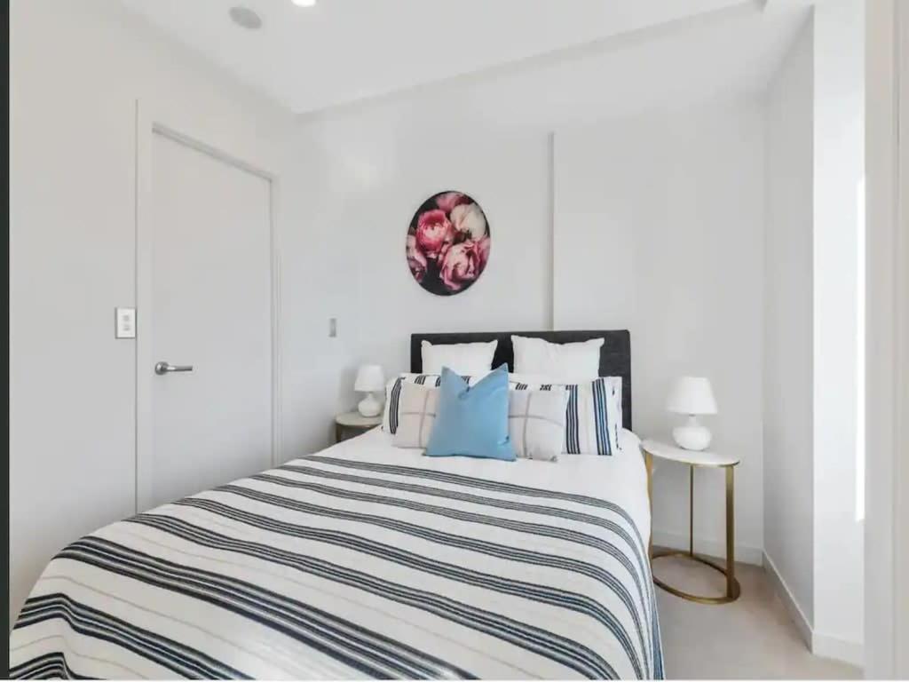 Апартаменты Just Opposite To Sky Tower , 2 Bed 2 Bath In Cbd Окленд Экстерьер фото